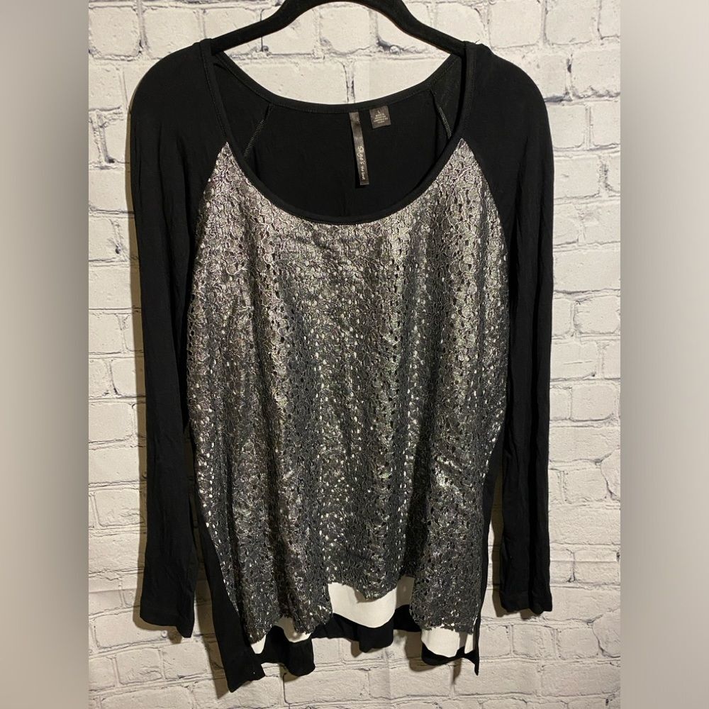 Skye’s the Limit Women's Long Sleeve Layered Shirt Size L Black Silver